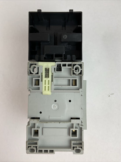 ALLEN BRADLEY STARTER (100-C85D*00 SER A CONTACTOR + 193-1EFGE RELAY + 100S)