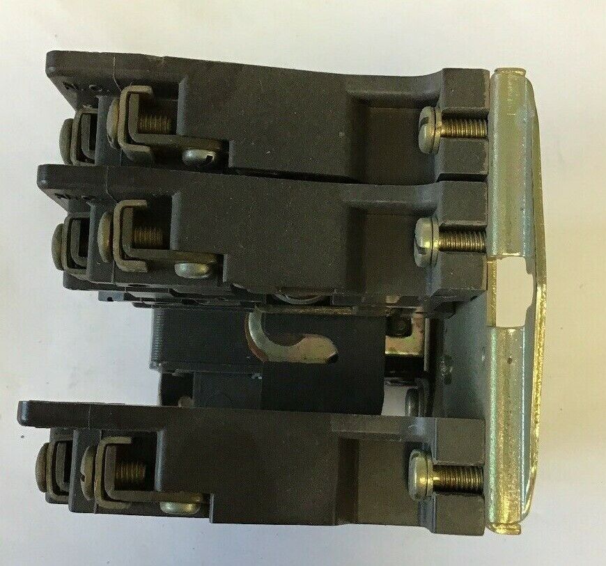 SYLVANIA 5UU3-76 PMA  A.C.RELAY 6 CONT. 120V 60HZ 3N.O./33N.C. 600VAC