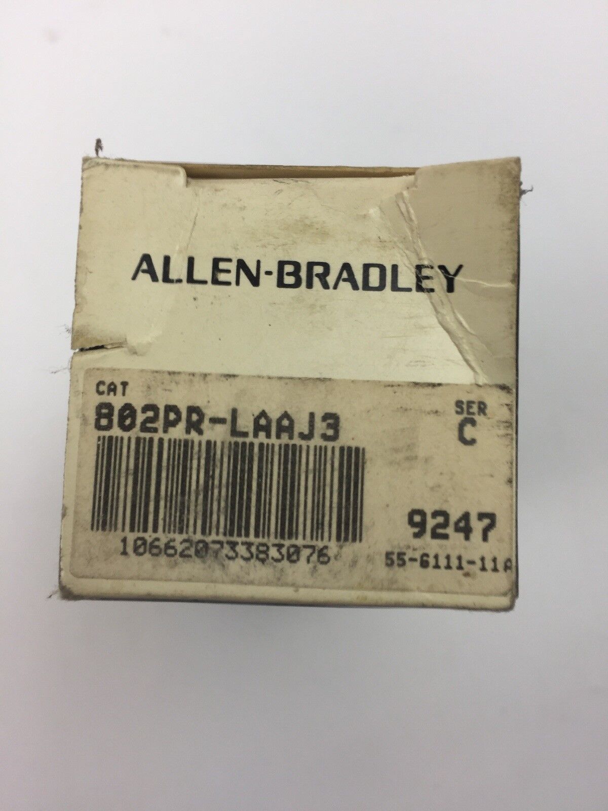 ALLEN BRADLEY 802PR-LAAJ3 SELF-CONTAINED PROXIMITY SWITCH 102V-132V 50/60 HZ