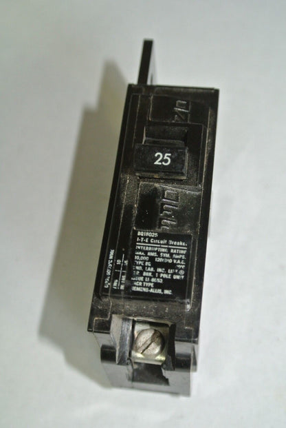 I-T-E / SIEMENS BQ1B025 CIRCUIT BREAKER 25A