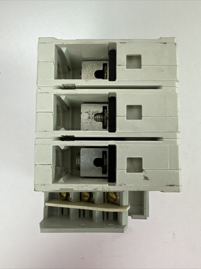 SIEMENS NGG3B030 CIRCUIT BREAKER 125/250VDC 600Y/347VAC 3P CQDA1 AUXILIARY SWITC