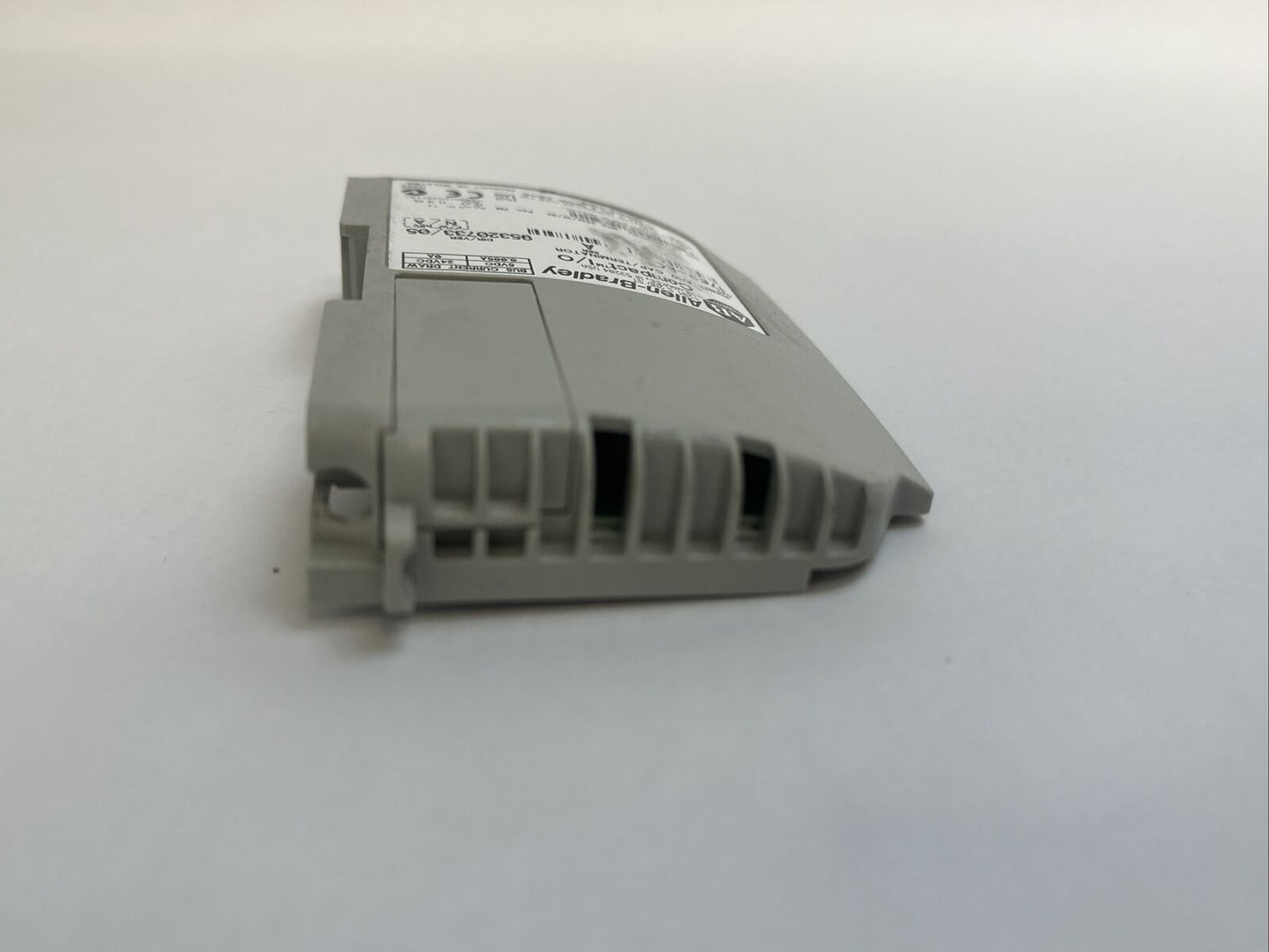 ALLEN BRADLEY COMPACT I/O 1769-ECR SER A F/W REV N/A RIGHT END CAP/TERMINATOR