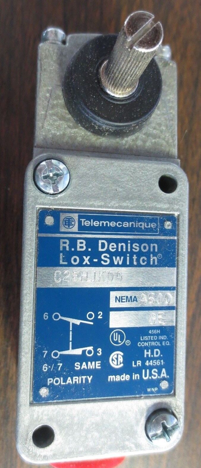 TELEMECANIQUE C2BHJK09 LIMIT SWITCH - NEW SURPLUS