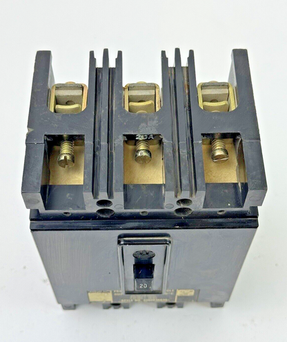 WESTINGHOUSE - FB3020L - MOLDED CIRCUIT BREAKER - 3 POLE/20A/600 VAC