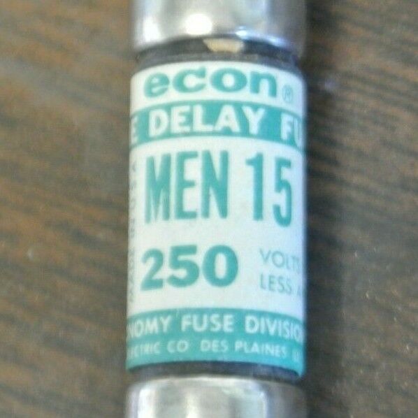 BOX of 10 / ECONOMY MEN15 TIME-DELAY FUSE / 15A / 250V / NEW SURPLUS / MEN 15