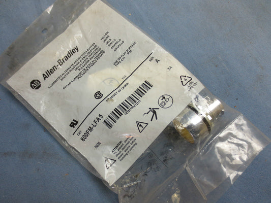 ALLEN-BRADLEY 800FM-LFA5 ILLUM. ALT. ACTION PUSH BUTTON YELLOW - NEW SURPLUS