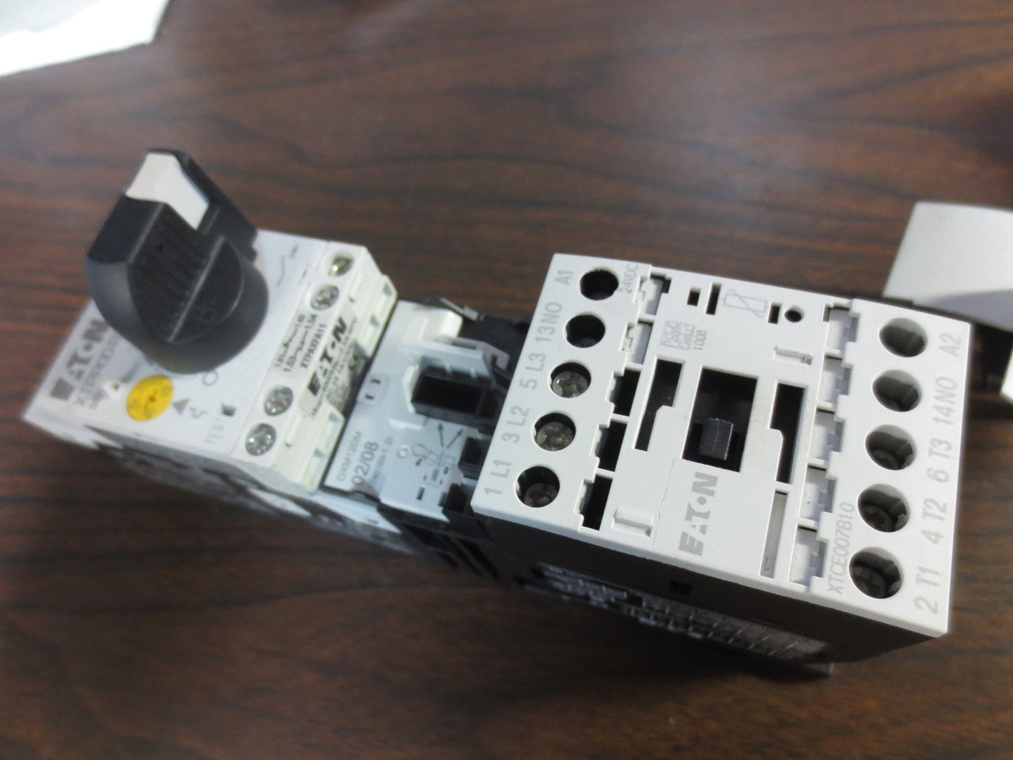 EATON XTPR001BC1 STARTER + XTCE007B10 CONTACTOR + OXM12DM + XTPAXFA11 AUX CONTAC