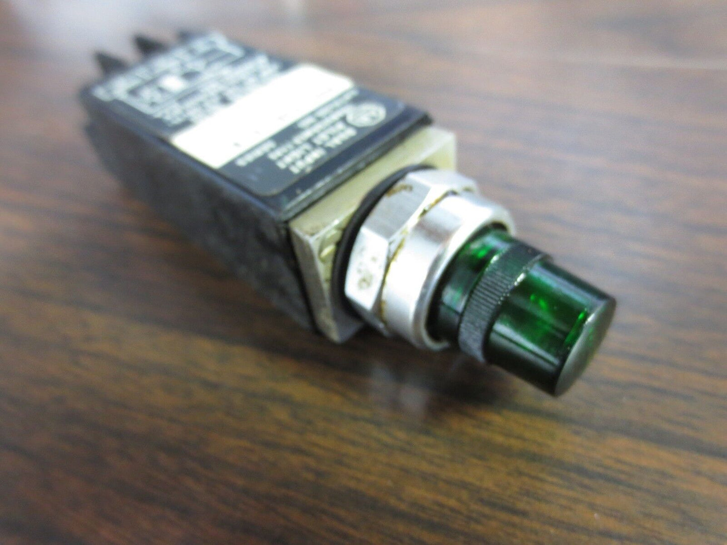 ALLEN-BRADLEY 800T-PSDT16 Ser. B DUAL INPUT PILOT LIGHT, GREEN - LOT of 10