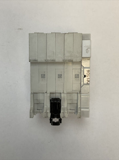 ALLEN BRADLEY 1492-SPM3C320 SER D CIRCUIT BREAKER 3POLE 32AMP 480Y/277VAC