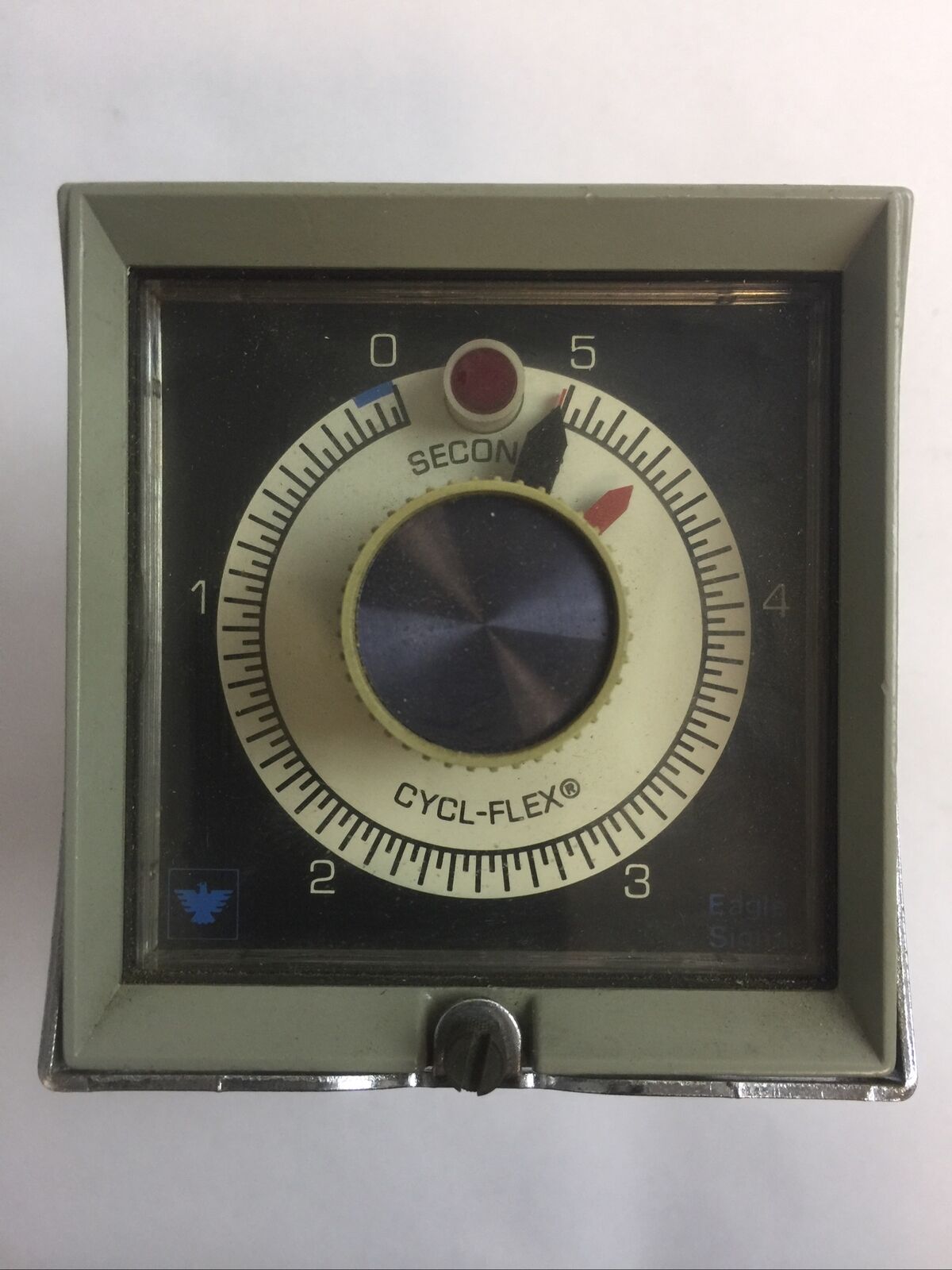EAGLE SIGNAL HP517A601 TIMER 120VAC 10A 0-5SECONDS