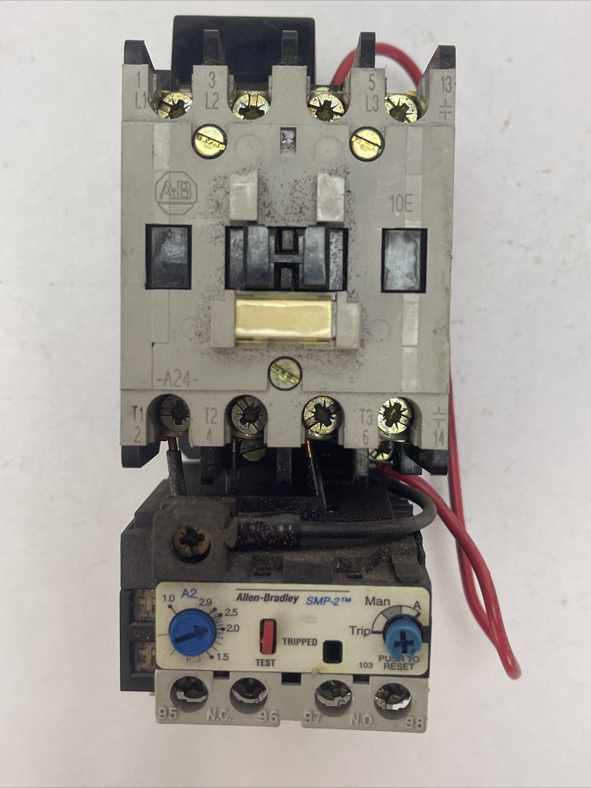ALLEN BRADLEY STARTER 100-A24ND3 SER C CONTACTOR 600VAC 24A 20HP COIL 120V 60HZ
