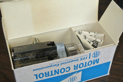 I-T-E H31PF2 OIL-TIGHT PILOT LIGHT - FULL VOLTAGE, 240V  NEW SURPLUS