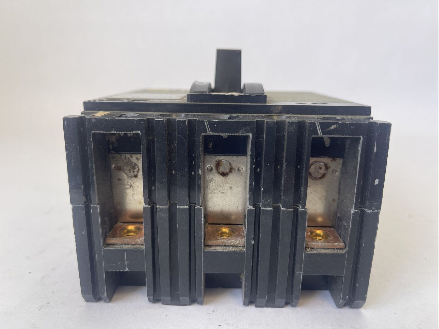 SQUARE D FHP3600712M MAG-GARD CIRCUIT BREAKER SER 2 600VAC 7AMP 3POLE ADJUSTABLE