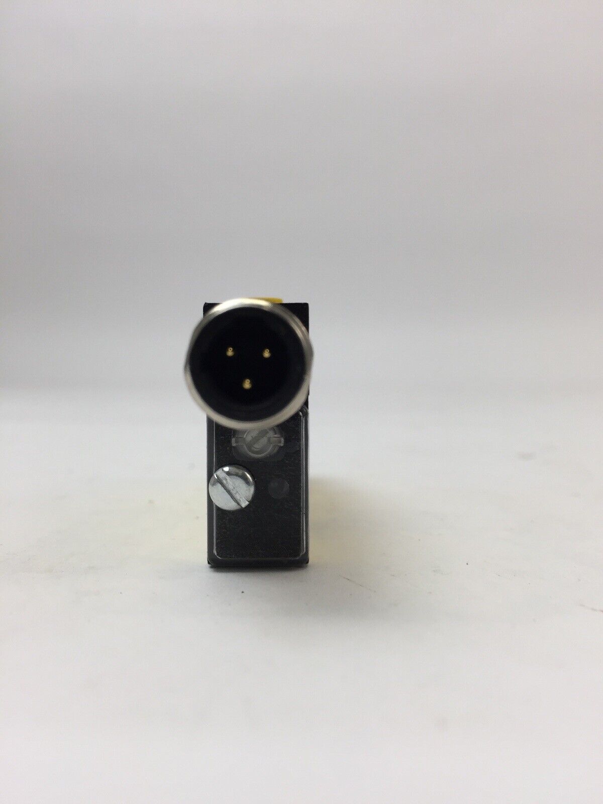BANNER SM2A31RQD MINI-BEAM 24-240VAC 300mA RECEIVER QUICK DISCONNECT