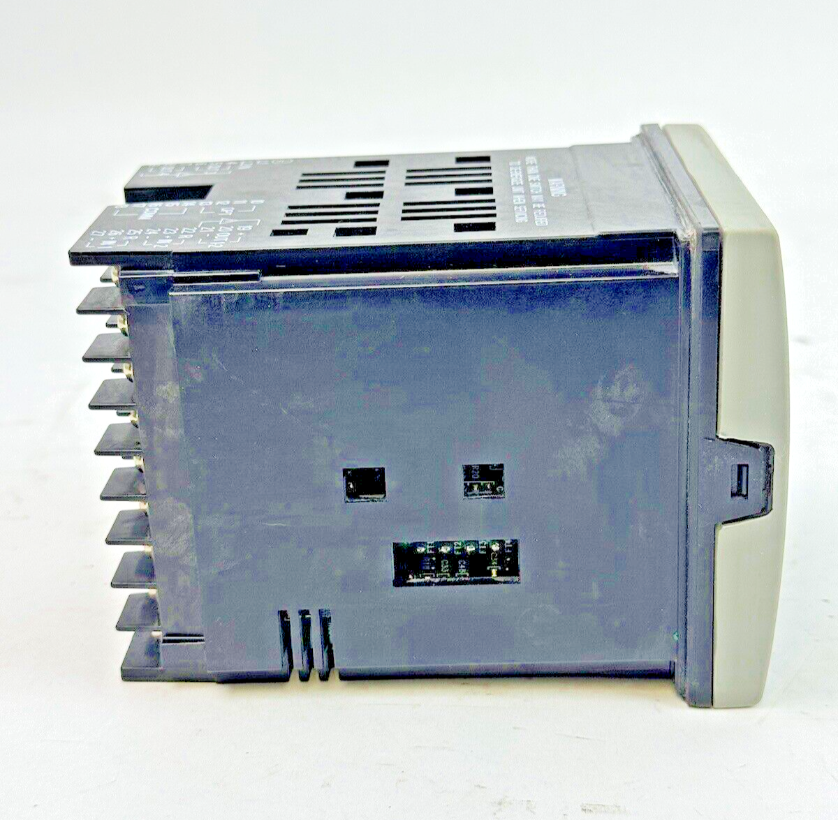 HONEYWELL - DC2500-EE-0000-200-00000-E0-0 - DIGITAL TEMPERATURE CONTROLLER