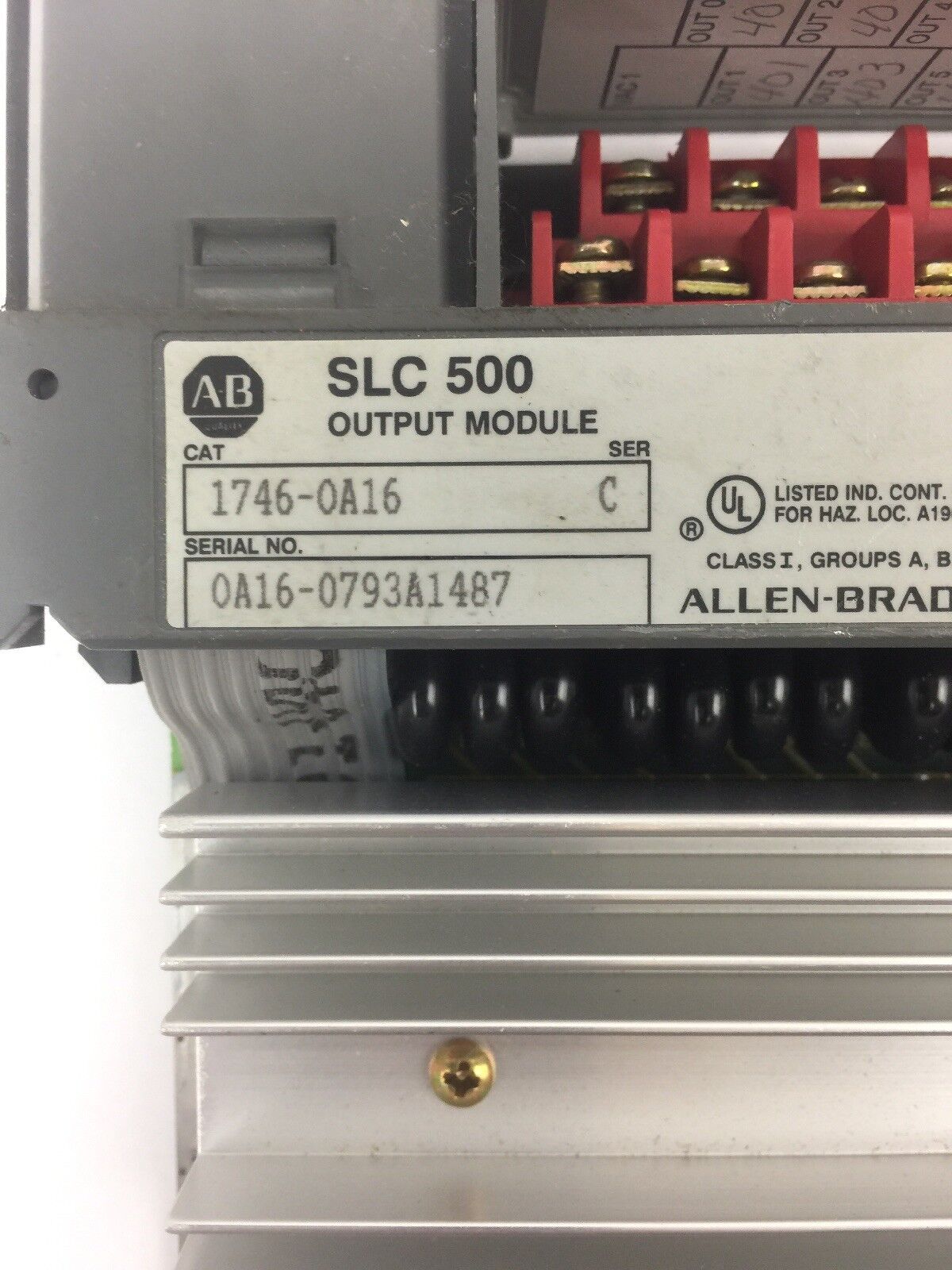 ALLEN BRADLEY 1746-0A16 SER C OUTPUT MODULE
