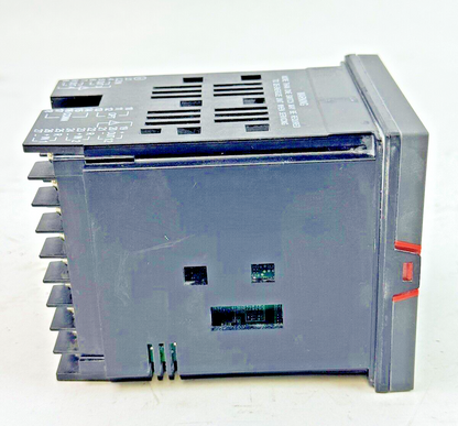 HONEYWELL - DC2800-CE-1S0-200-100-00-0 - DIGITAL TEMPERATURE CONTROLLER