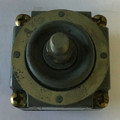 CUTLER HAMMER E50DW1 SER.A1 LIMIT SWITCH HEAD