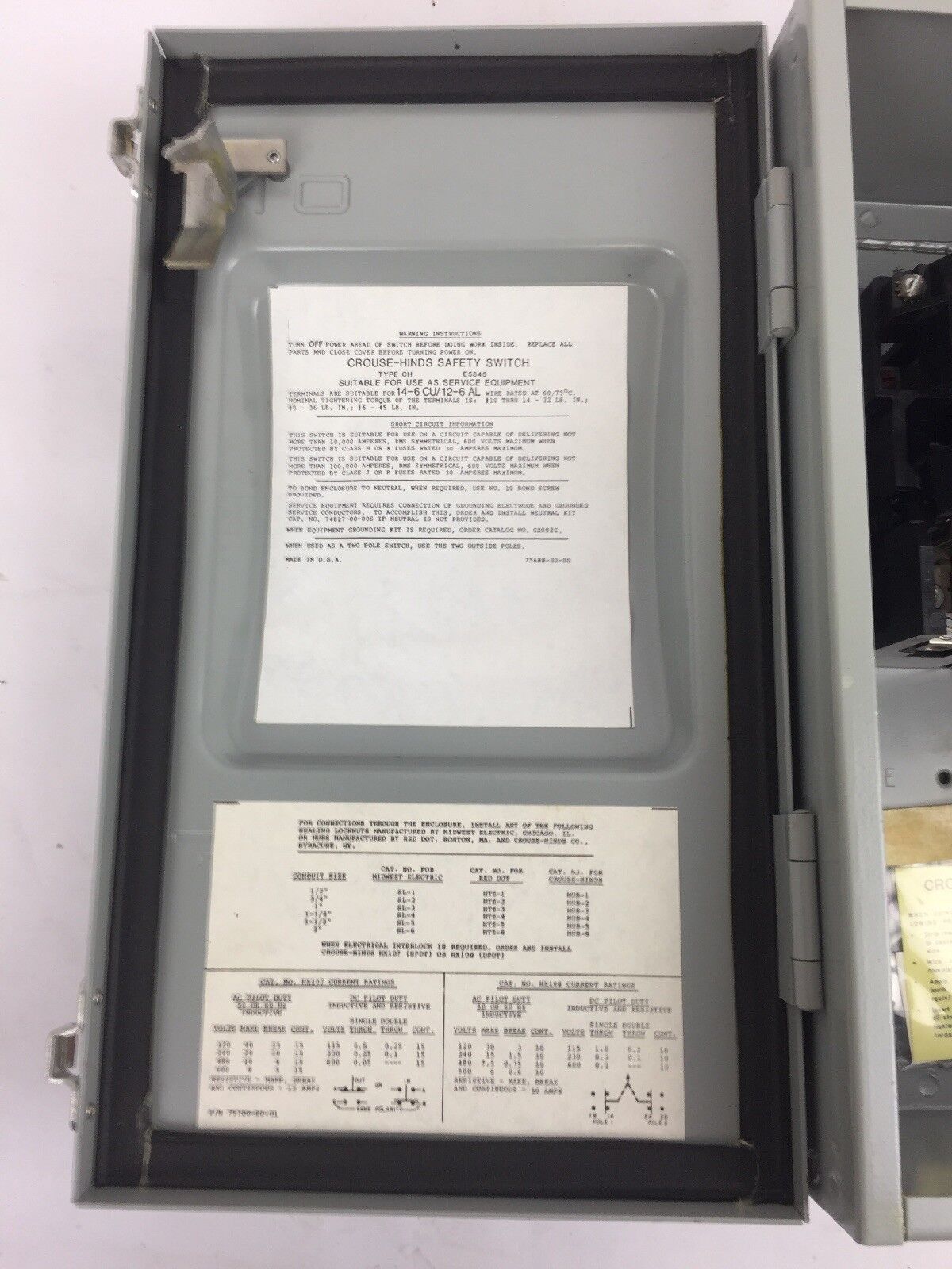 CROUSE-HINDS HU361AJ SAFETY SWITCH 30 AMPS 600 VAC 3 POLE NO NEUTRAL NO FUSES