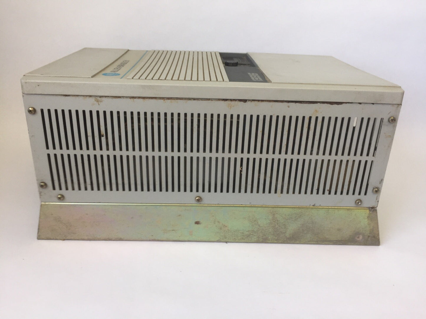 ALLEN BRADLEY 1336-B007-EAD-FA2-L3-S1 CONTANT TORQUE 3-PH AC DRIVE SER A 380/415