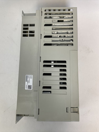 ALLEN BRADELY 20F11ND011AA0NNNNN AC DRIVE FIRMWARE 7.001 480VAC INPUT 3PH 11A