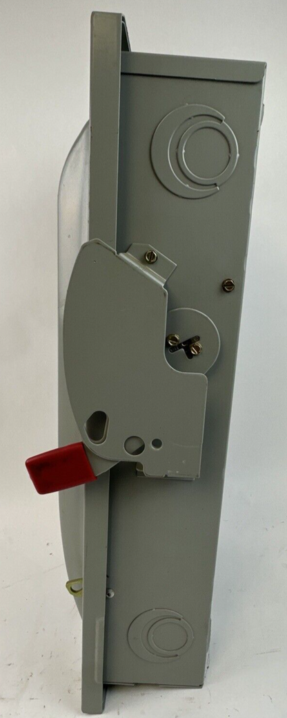 SIEMENS GNF323 TYPE VB II 100A 240VAC 30HP 250VDC 20HP NEMA TYPE 1 NON-FUSIBLE