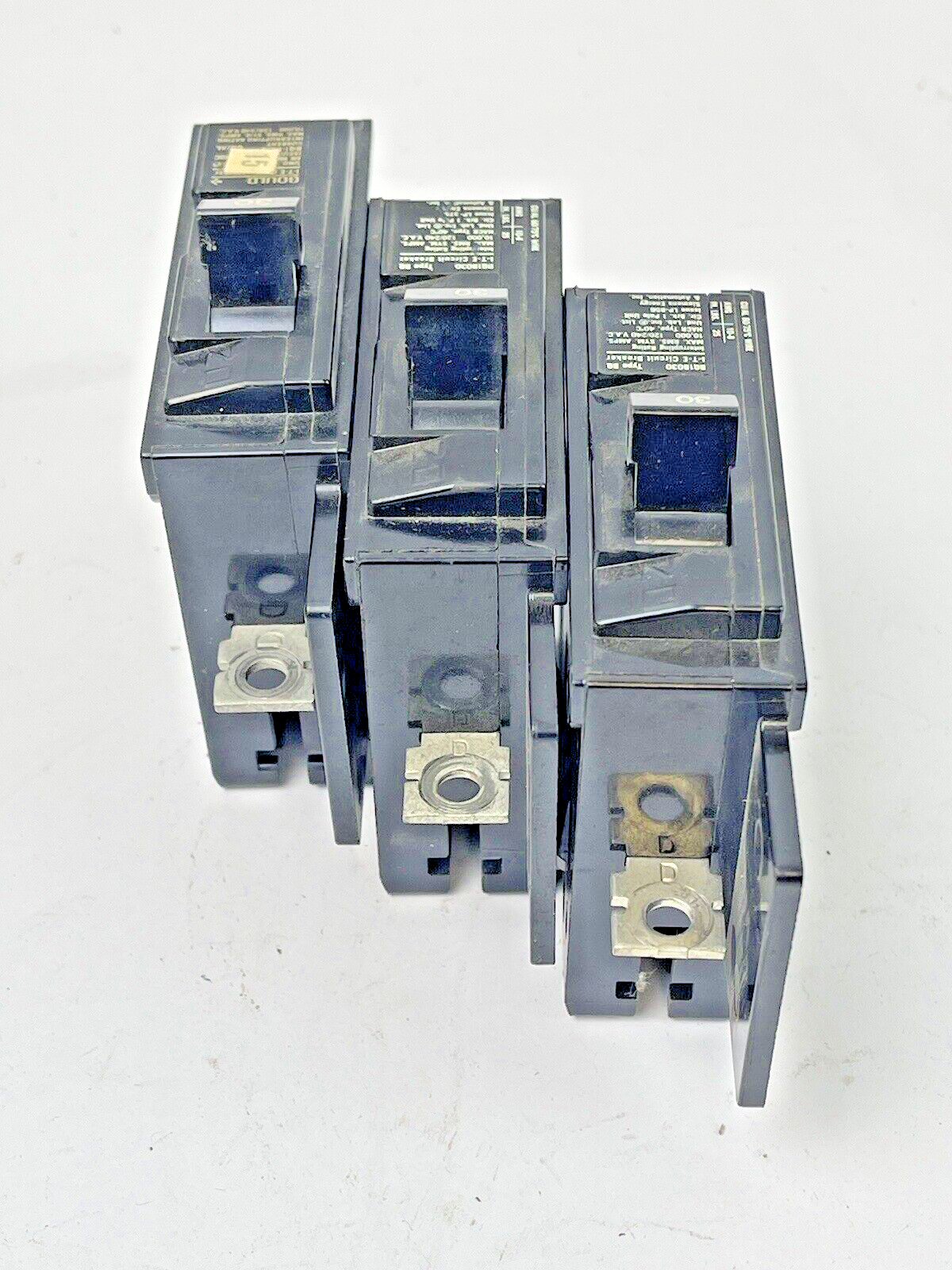 ITE *LOT OF 3* - BQ1B030 - CIRCUIT BREAKERS - 1 POLE, 30A, 240 VAC, 60Hz TYPE BQ