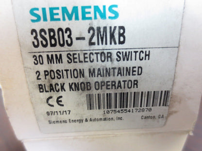 SIEMENS 3SB03-2MKB 30mm SELECTOR SWITCH 2-POSITION, BLACK - NEW SURPLUS