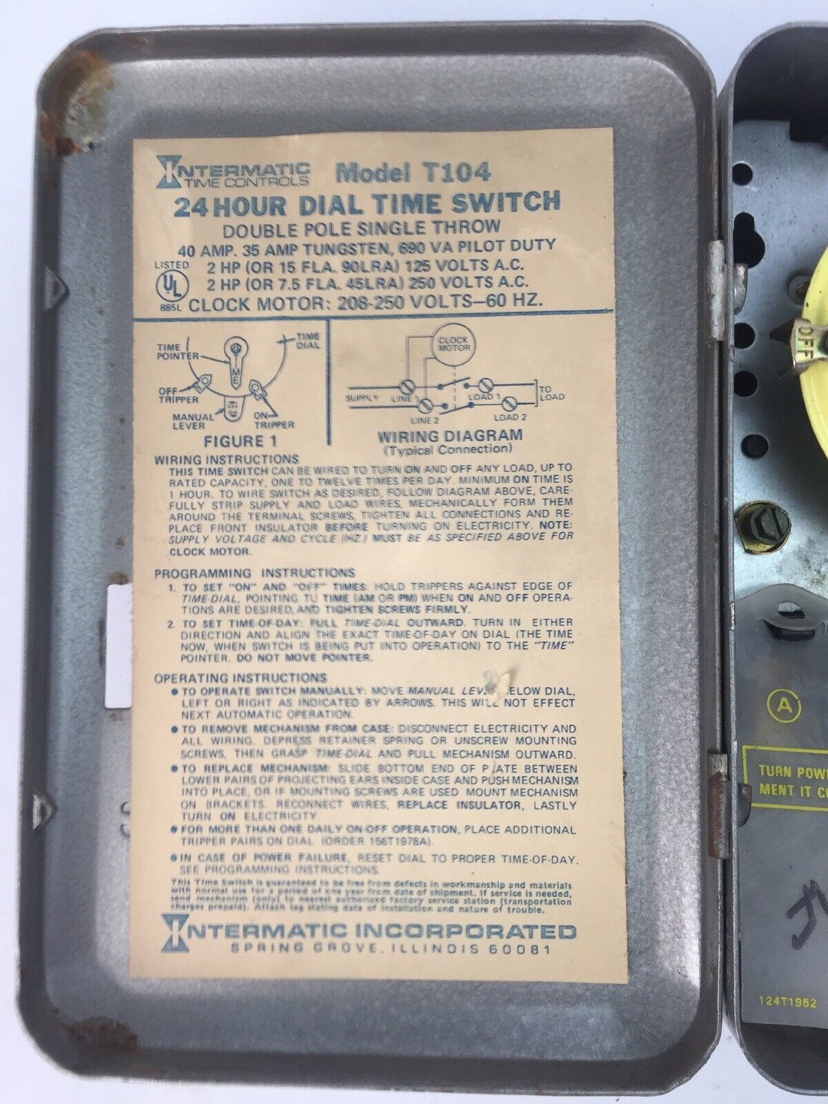 INTERMATIC TIME CONTROLS T104 24 HOUR DIAL TIME SWITCH 250VAC 2 HP 40 AMPS