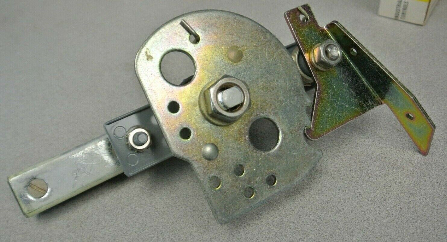 ALLEN-BRADLEY 1494F-LL2 / DOOR HARDWARE KIT / TOP & BOTTOM LATCH / LH OPERATOR