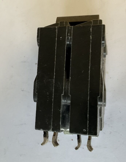 MURRAY MQ220 CIRCUIT BREAKER 20A 2POLE 120/240VAC TYPE MSQ ***LOTOF3***