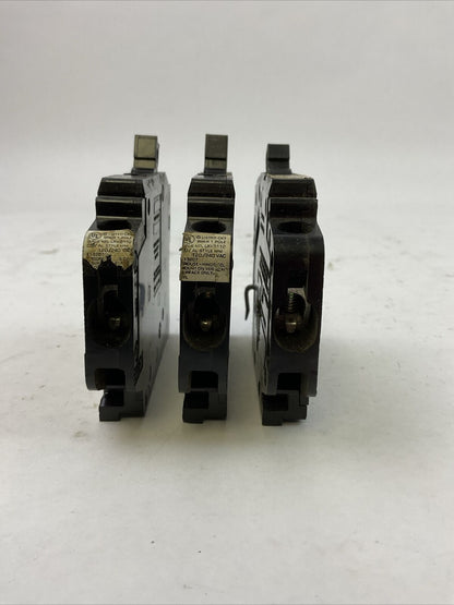 CROUSE-HINDS MM115 CIRCUIT BREAKER 15AMP 1POLE 120/240VAC LEFT CLIP (LOT OF 3)