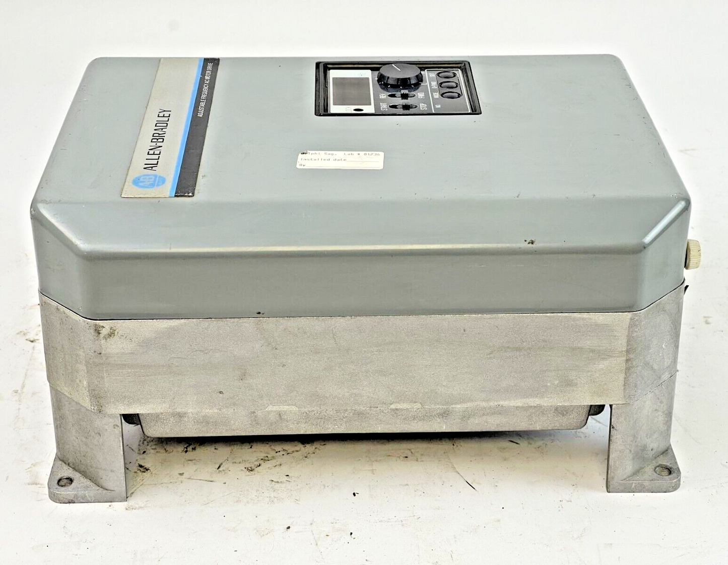 ALLEN BRADLEY - 1333-YAB SER. C ADJUSTABLE FREQ. AC DRIVE 3.6kVA 460V 3PH 4.5A