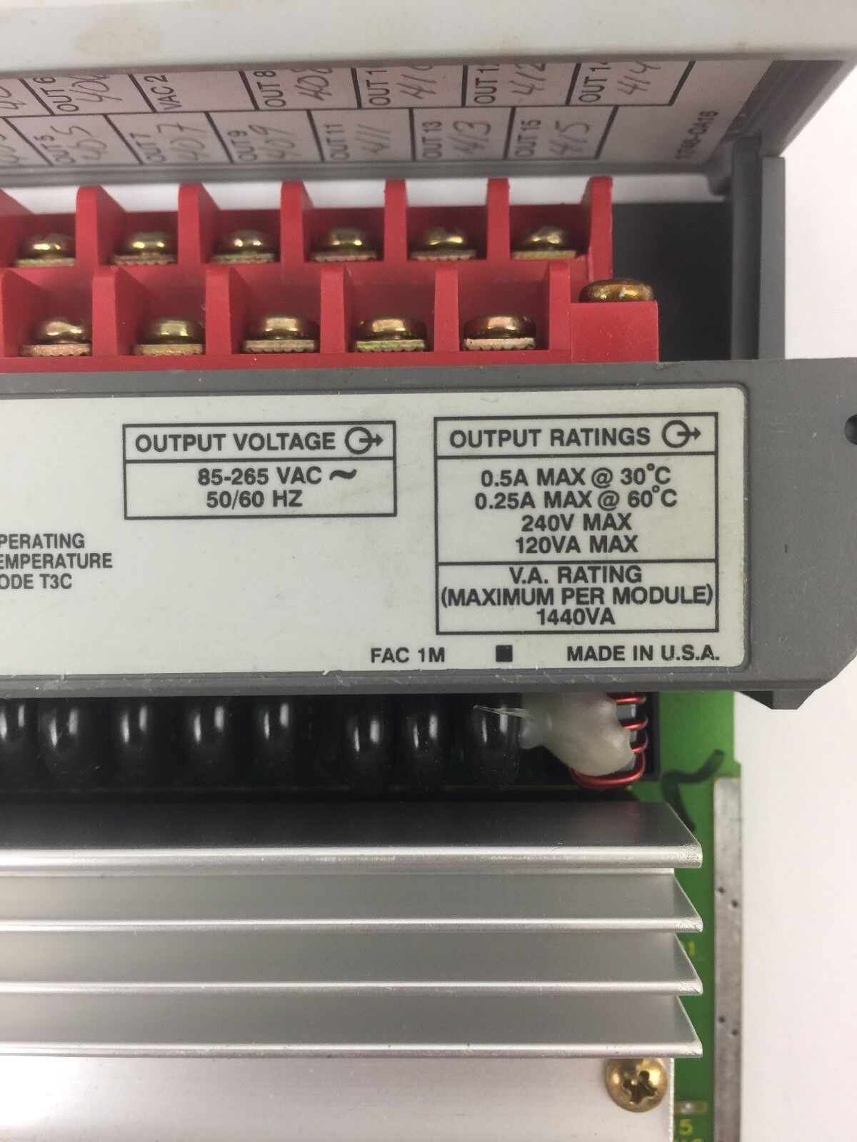 ALLEN BRADLEY 1746-0A16 SER C OUTPUT MODULE