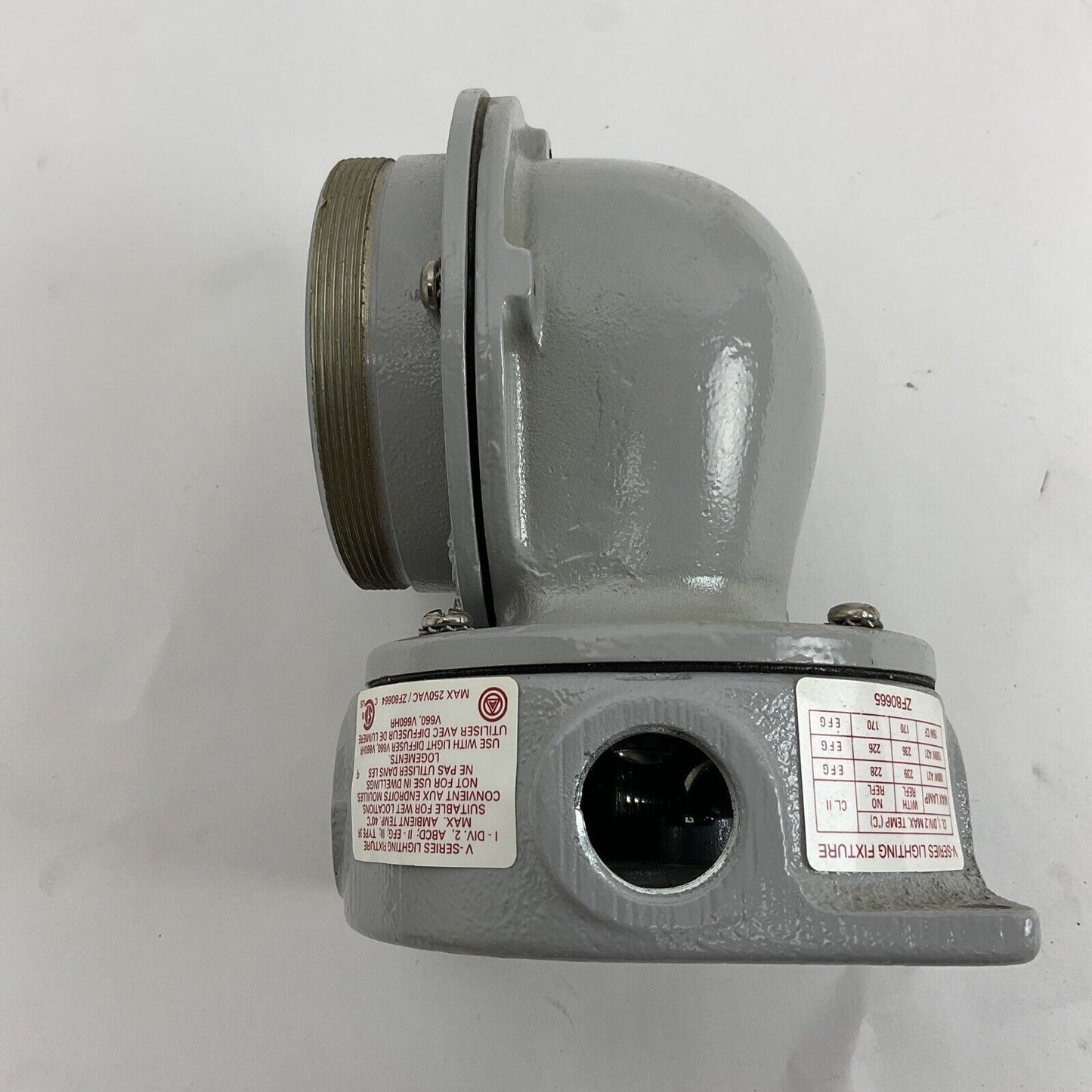 APPLETON VGSZ240 LIGHT FIXTURE CSA 60-150W SER. CL I D2