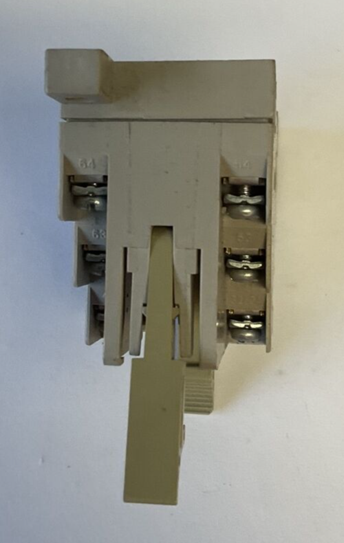 OMRON P7SA-14F RELAY SOCKET BASE 20A 288VAC ***LOTOF2***