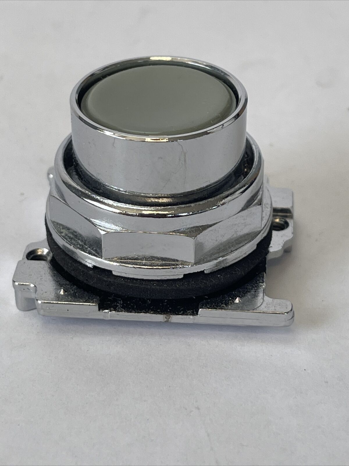 CUTLER HAMMER 10250T105 OPERATOR STANDARD BUTTON GRAY SERIES A1