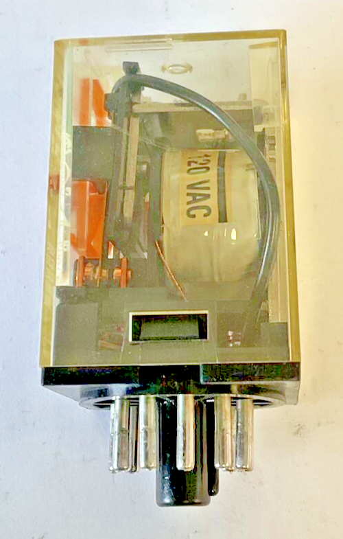 OMRON MK3P5-S RELAY 250VAC 28VDC 10A 50/60HZ ***LOTOF2***