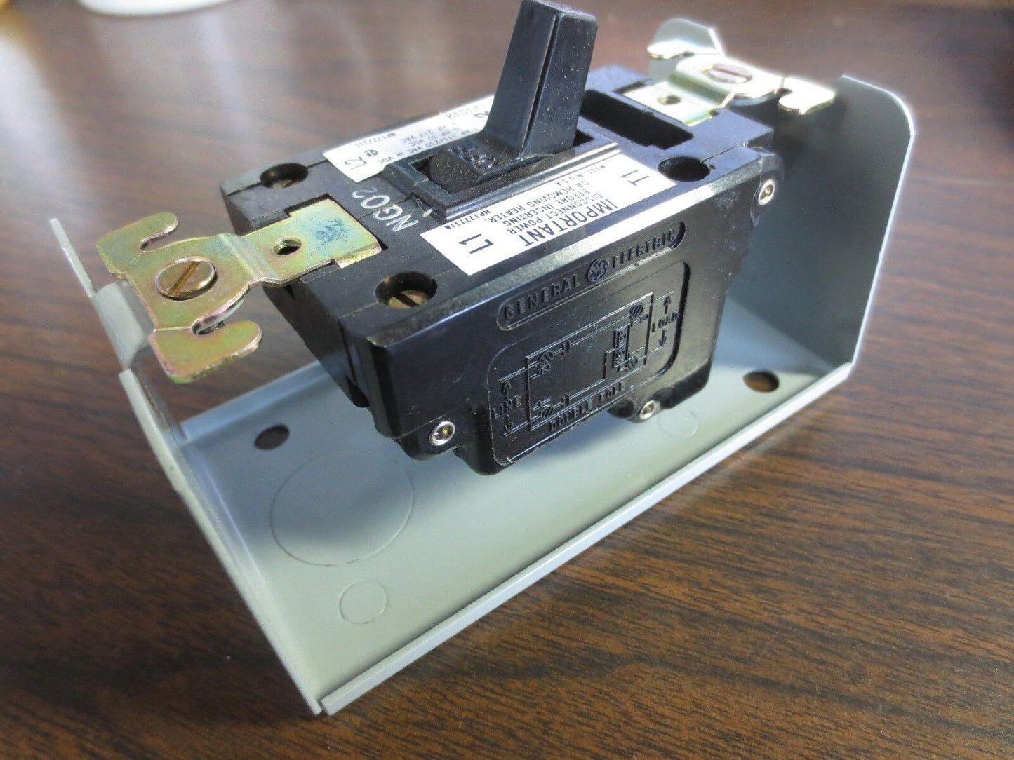 GENERAL ELECTRIC CR101H1 MANUAL STARTER 1HP 1-PHASE, 115/230V, NO ENCL. COVER
