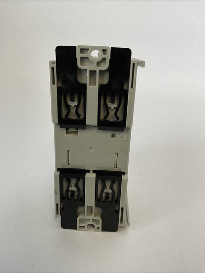 ALLEN BRADLEY 1769-OB32 SER A DIR/VER 10000550529/01 F/W REV 3.1 32PT COMPACT