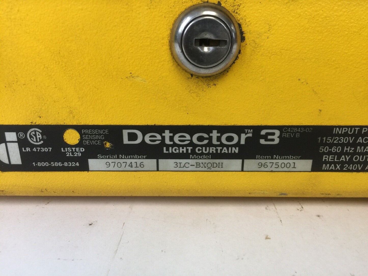 DATA INSTUMENTS/HONEYWELL 3LC-BXQDH DETECTOR 3 LIGHT CURTAIN CONTROLLER