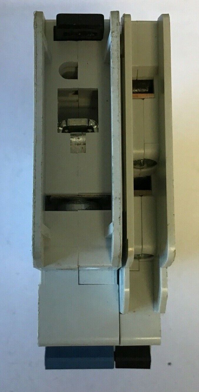 ALLEN BRADLEY 1489-D1C020 SER.A CIRCUIT BREAKER W/ 1489-ABH12 AUX. CURCUIT