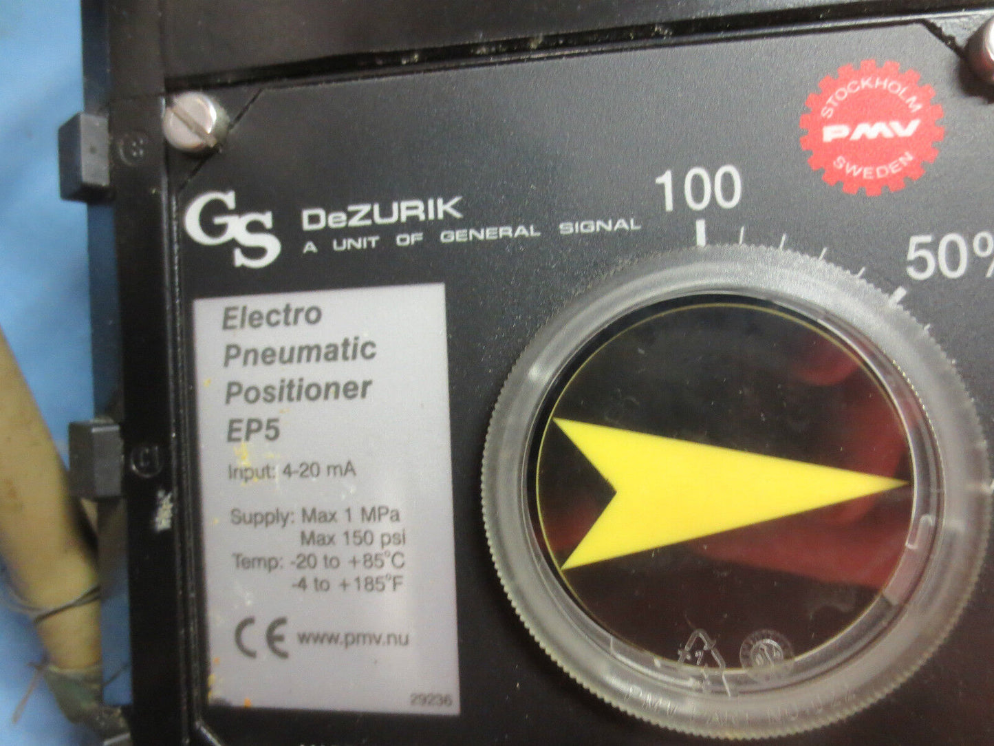 DEZURIK PNEUMATIC ACTUATOR 9438871R001 w/ EP5 POSITIONER & AFR2 REGULATOR