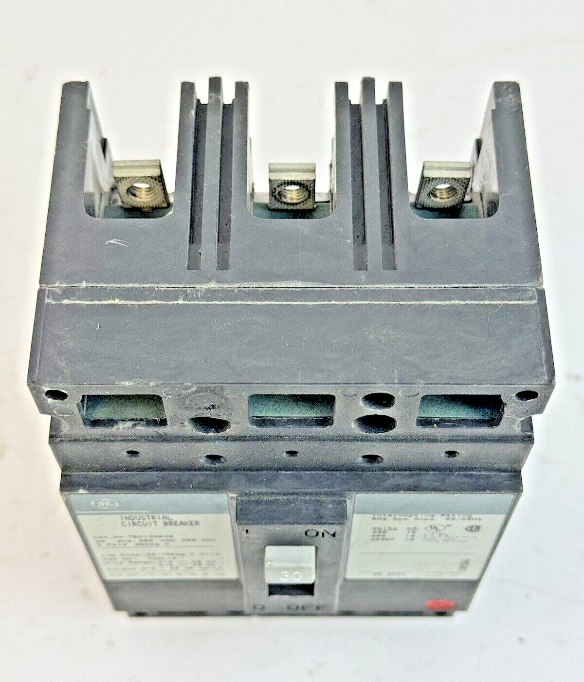 GE - TED134030 - INDUSTRIAL CIRCUIT BREAKER - 3 POLE/480 VAC/30A