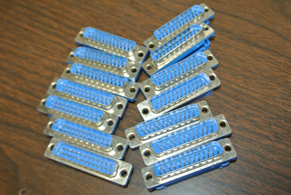 LOT of 14 25-PIN D-SUB MALE & 14 25-PIN D-SUB FEMALE CONNECTORS / NEW SURPLUS