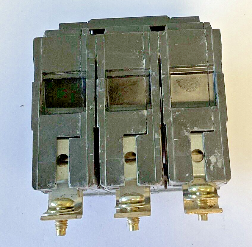 GE THHQB32035 CIRCUIT BREAKER 22KA 240VAC 3POLE 35A