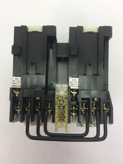 ALLEN BRADLEY 104-A09NZ243 REVERSING CONTACTOR SER A 600VAC 9A 5HP COIL 24VDC