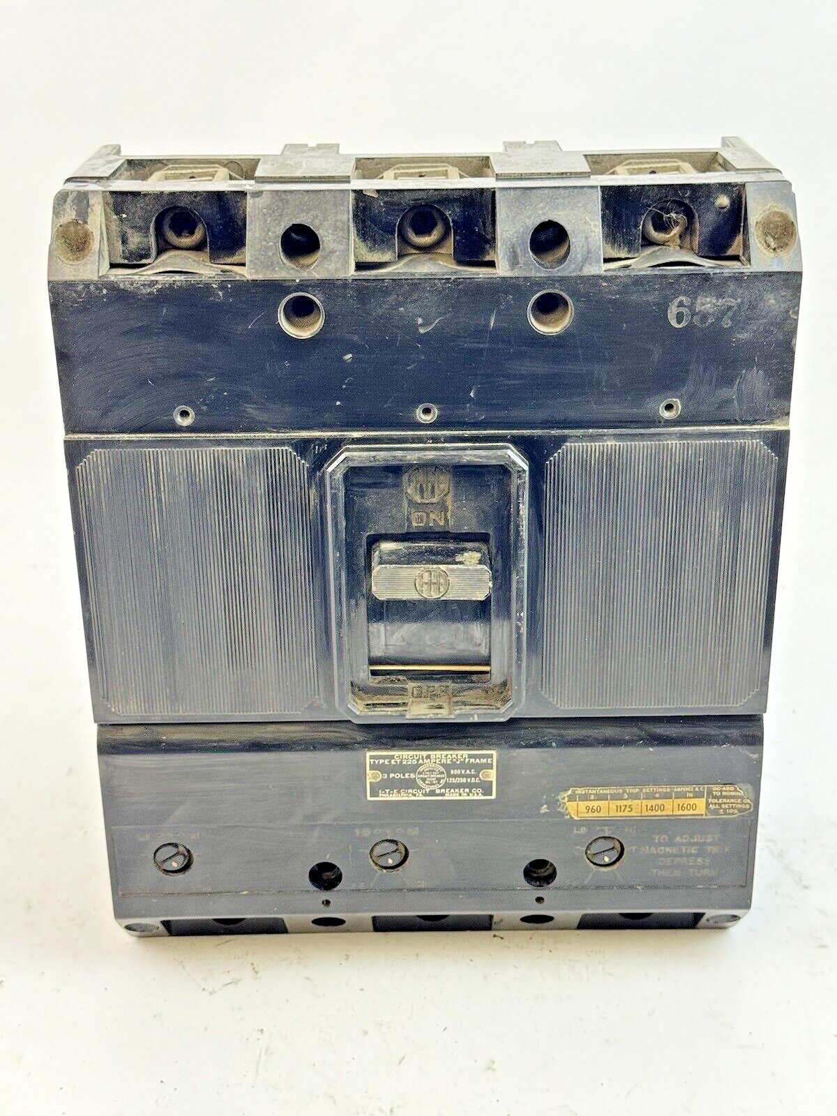 ITE - ET5914 - MOLDED CASE ET-225 CIRCUIT BREAKER - 150 A, 3 POLE, 600 VAC