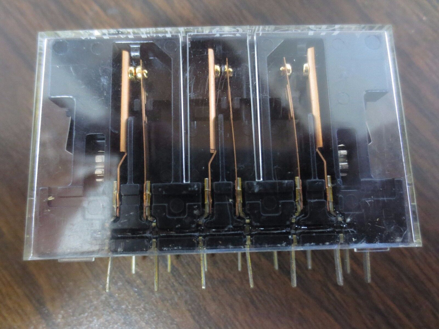OMRON G7S-4A2B RELAY - 24VDC, 240VAC, 3A