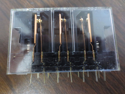 OMRON G7S-4A2B RELAY - 24VDC, 240VAC, 3A